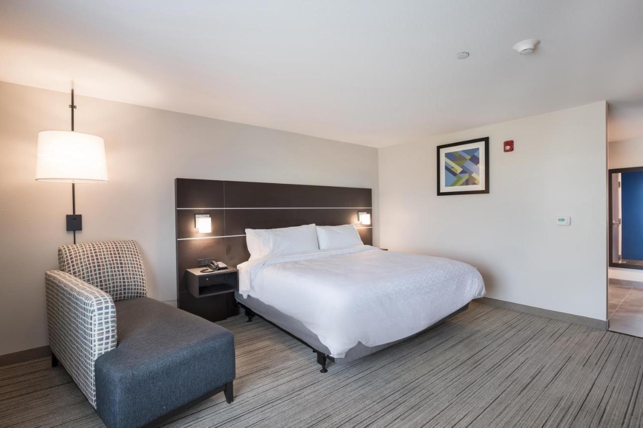 Holiday Inn Express & Suites Chicago - Hoffman Estates By Ihg Экстерьер фото