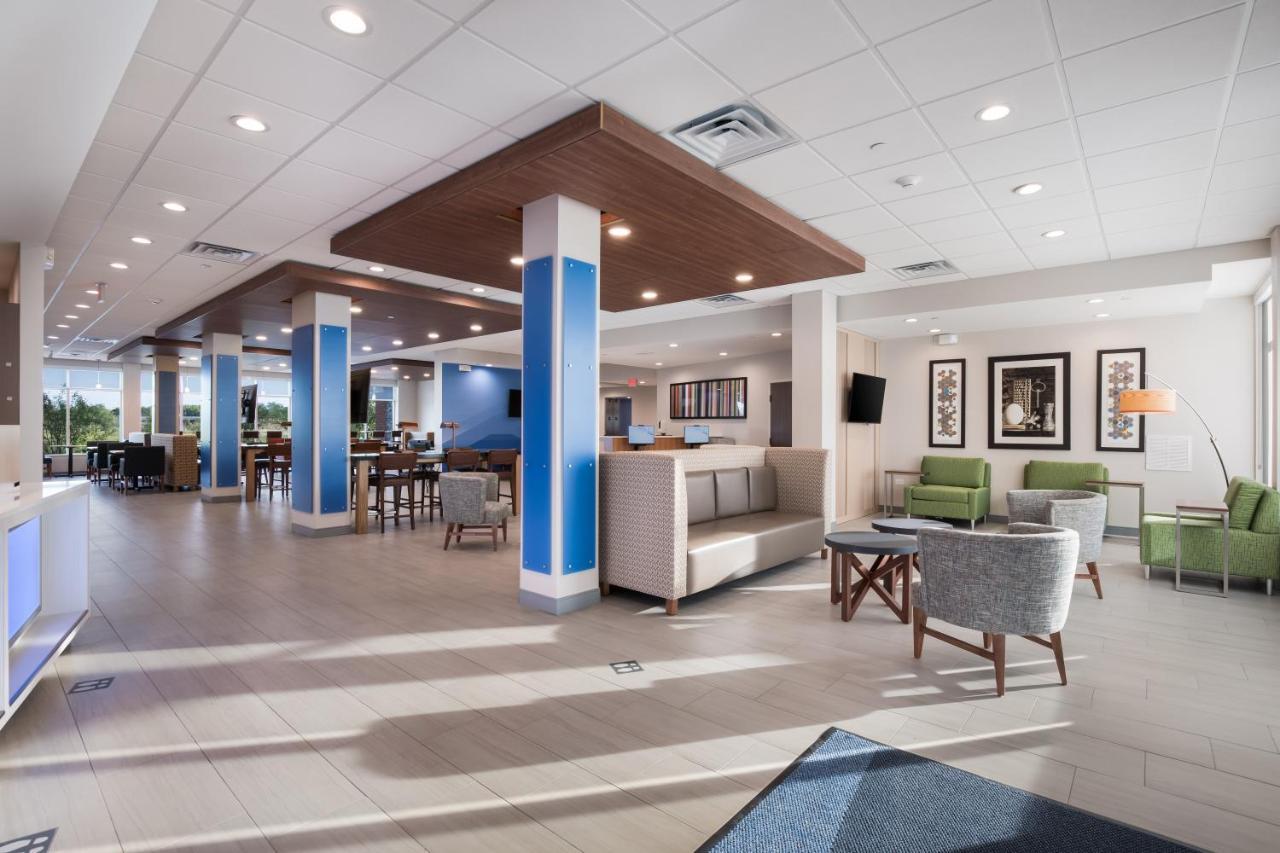 Holiday Inn Express & Suites Chicago - Hoffman Estates By Ihg Экстерьер фото