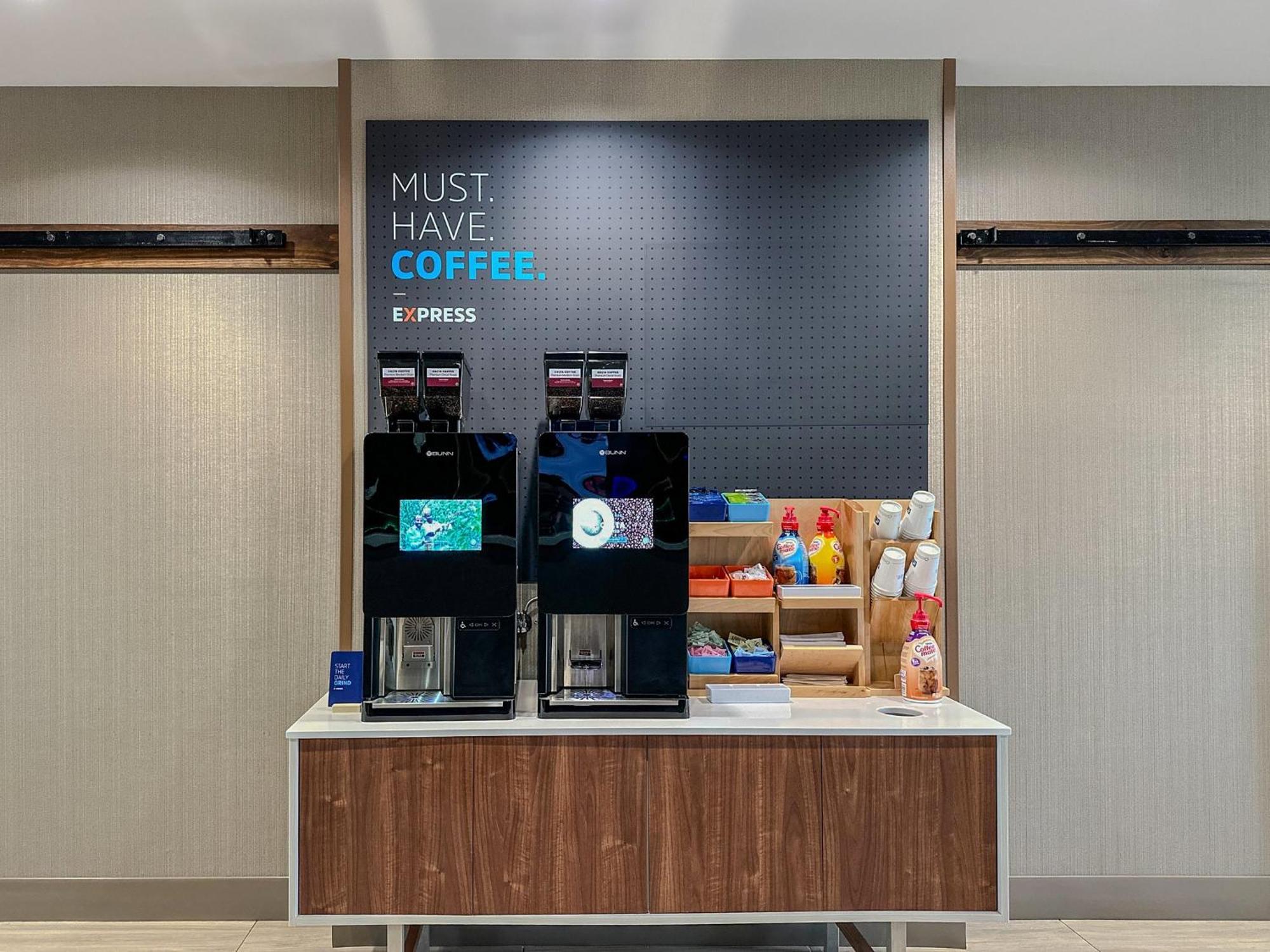 Holiday Inn Express & Suites Chicago - Hoffman Estates By Ihg Экстерьер фото